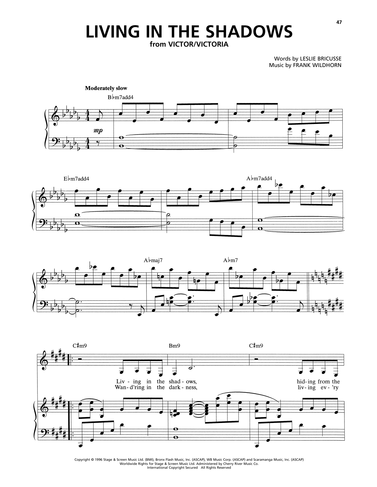 Living In The Shadows (from Victor/Victoria) (Piano, Vocal & Guitar Chords (Right-Hand Melody)) von Leslie Bricusse and Frank Wildhorn