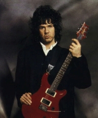 cover: Hold On To Love, Gary Moore, E-Bass, Gesang, Gitarre