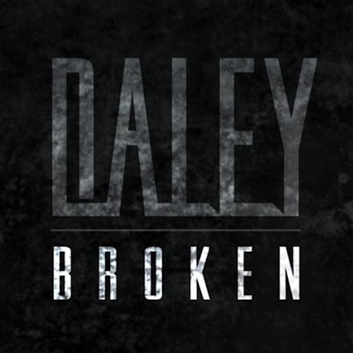 cover: Broken, Daley, Gesang, Gitarre, Klavier